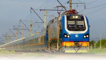 Фотография к новости: Люди с инвалидностью могут покупать билеты на поезда, не посещая кассу, в Казахстане