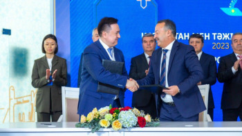 Фотография к новости: Экспортные контракты на 1,8 млрд долларов заключили бизнесмены Казахстана и Таджикистана