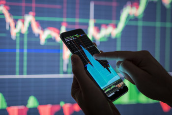 Фотография к новости: KASE открыта для таджикских инвесторов и эмитентов - Алина Алдамберген