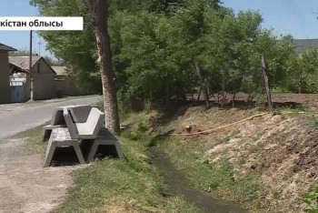 Фотография к новости: Нечистоты из школьного туалета сливали в арык, из которого люди берут воду в Туркестанской области