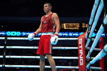 Фотография к новости: Кровью и нокдауном завершился бой казахстанца и узбекистанца в Ташкенте