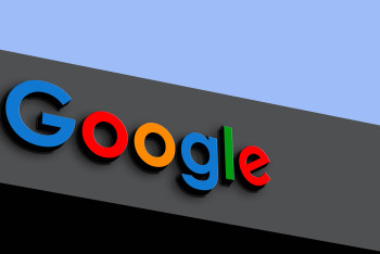 Фотография к новости: Сотрудника Google нашли мёртвым под окнами офиса компании