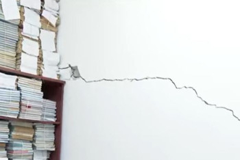 Фотография к новости: Новая школа разрушается в Жамбылской области