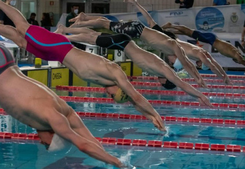 Фотография к новости: Рекорд Азии и медали привезли казахстанские пара пловцы из Германии