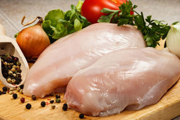 Фотография к новости: На одного казахстанца в месяц производится всего полкило мяса птицы