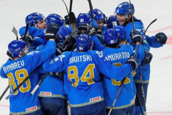 Фотография к новости: Казахстан досрочно сохранил прописку в элите мирового хоккея