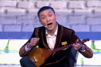 Фотография к новости: Известный юморист Данияр Джумадилов сообщил, что продолжит карьеру в Москве