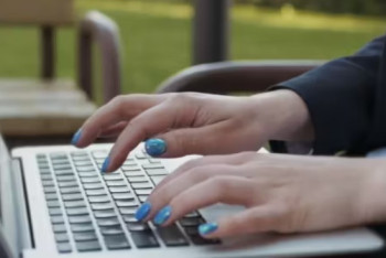 Фотография к новости: Сотрудница банка предоставляла личные данные клиентов мошеннику