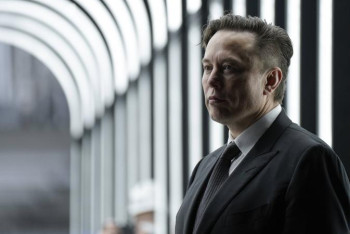 Фотография к новости: Компании Илона Маска разрешили испытать чипы для мозга на людях