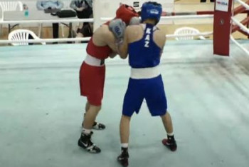 Фотография к новости: Казахстанец после нокаута сразился за золото в Венгрии