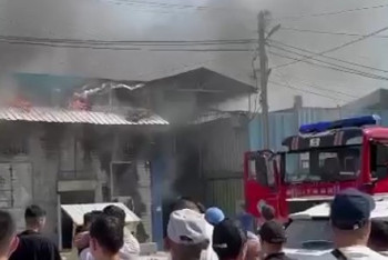 Фотография к новости: Пожар произошёл на самом крупном рынке Кыргызстана