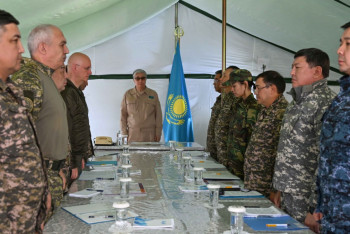 Фотография к новости: Заседание оперативного штаба в области Абай началось с минуты молчания