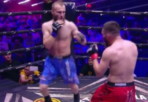 Фотография к новости: Жуман Жумабеков одолел "Кровопускателя" на кулачном турнире