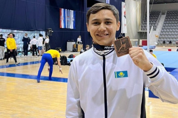 Фотография к новости: Казахстанский гимнаст завоевал бронзу на турнире серии World Challenge cup