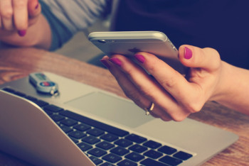 Фотография к новости: Акмолинка отдала мошенникам 6 миллионов тенге по схеме "родственник попал в ДТП"