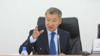 Фотография к новости: Накажут ли Даниала Ахметова за пожар в Абайской области, прокомментировал Скляр