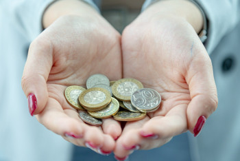 Фотография к новости: Последние в ЕАЭС: Растущие зарплаты казахстанцев "съела" инфляция