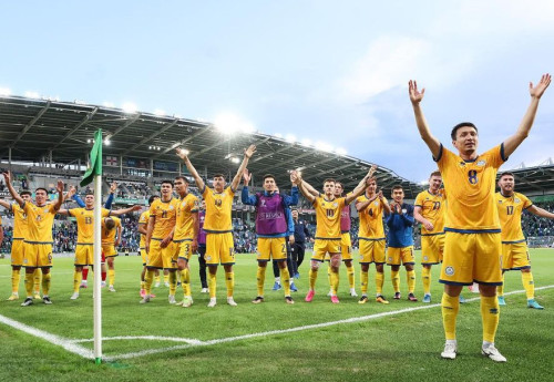 Фотография к новости: Казахстан в отборе Евро-2024 обыграл Северную Ирландию