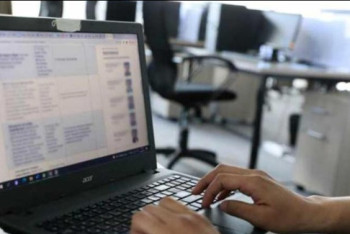 Фотография к новости: Средняя зарплата айтишника в 2,3 раза больше средней зарплаты в стране