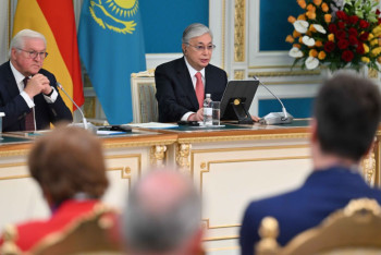 Фотография к новости: Президент Германии выступил за облегчение визовых требований для казахстанцев