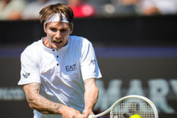 Фотография к новости: Казахстанский теннисист разгромил 14-ю ракетку мира на турнире ATP 500