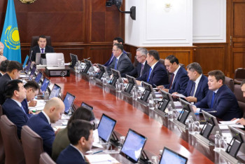 Фотография к новости: Смаилов пригрозил увольнениями, если чиновники сорвут подготовку к зиме