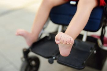 Фотография к новости: "Хотят лишить наших детей реабилитации": скандал разгорелся из-за нового стандарта Минздрава