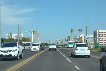 Фотография к новости: Аким Астаны прокомментировал жуткое ДТП у столба LRT