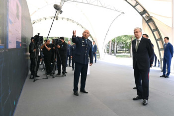 Фотография к новости: Токаеву презентовали приложение по выявлению злостных нарушителей ПДД