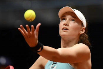 Фотография к новости: Рыбакина выиграла стартовый матч на Уимблдоне