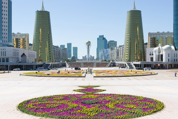 Фотография к новости: "Решение о переносе столицы далось непросто" - Токаев высказался о роли Назарбаева в истории Астаны