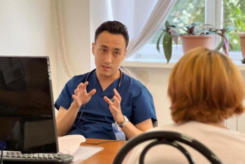 Фотография к новости: Трех человек в Актау экстренно госпитализировали после приёма у кардиолога