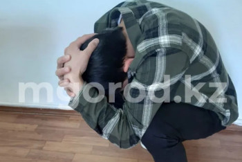 Фотография к новости: В сети распространилось видео плачущего воспитанника детского дома в Атырау