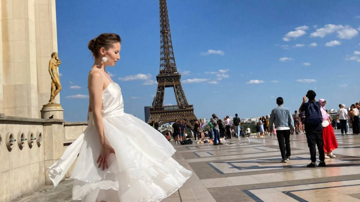  предоставлено героиней