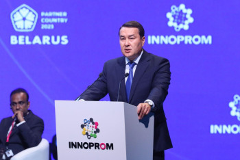 Фотография к новости: 250 казахстанских компаний представили продукцию на выставке в Екатеринбурге