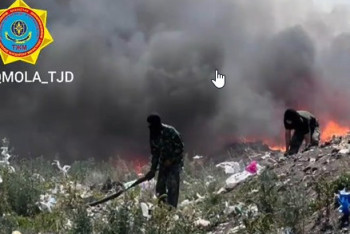 Фотография к новости: Мусор горит на полигоне ТБО в Кокшетау