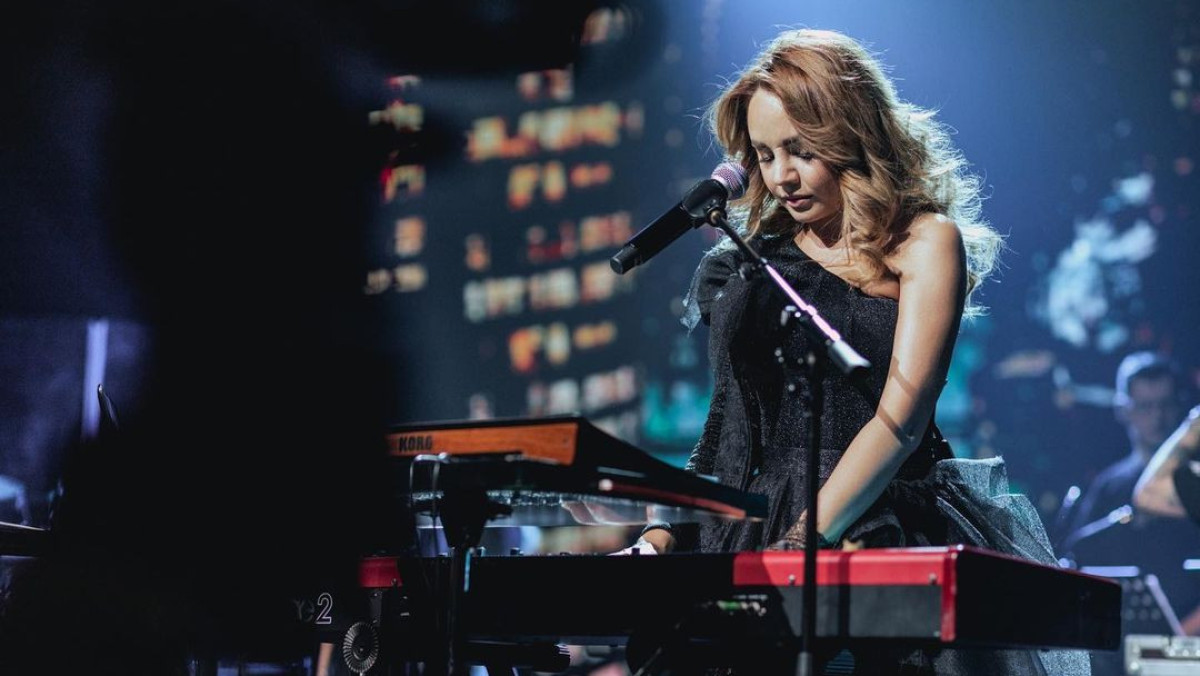  Instagram / maksimartist