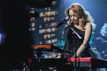 Фотография к новости: Певица МакSим призналась, что лечится от алкогольной зависимости