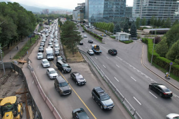 Фотография к новости: В Алматы нашли способ оперативно информировать горожан о дорожных работах