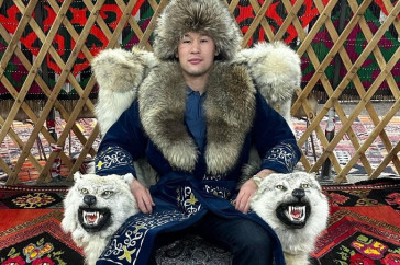 Фотография к новости: Азат Максум догнал Шавката Рахмонова после победы над  Тайсоном Нэмом