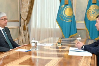 Фотография к новости: Депутаты стали больше поднимать острые проблемы: Токаев принял спикера мажилиса