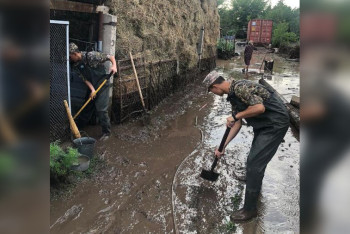 Фотография к новости: После дождя в Алматинской области откачана вода со 138 дворов домов