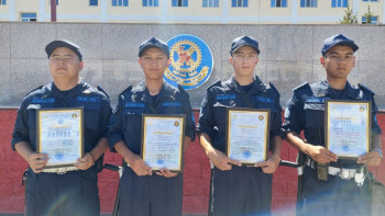 Фотография к новости: Гвардеец спас 12-летнего спортсмена в гребном канале Астаны