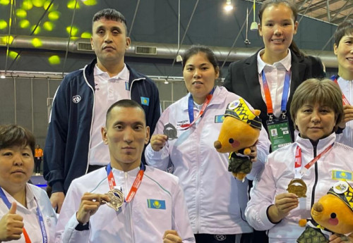Фотография к новости: Казахстанцы завоевали четыре медали на чемпионате Азии по пара карате