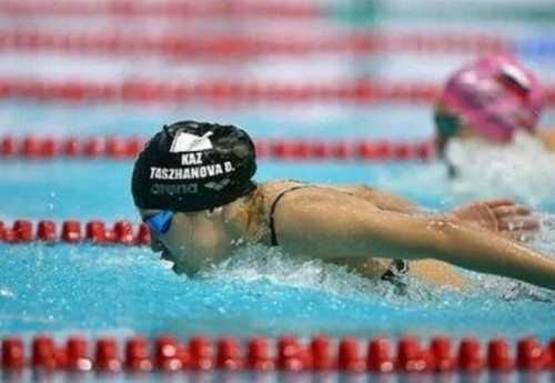 Фотография к новости: Казахстанка установила рекорд на чемпионате мира по плаванию