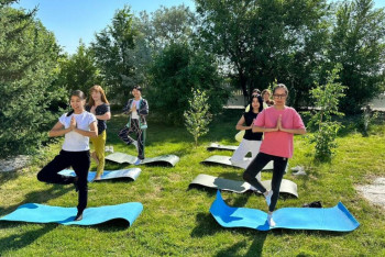 Фотография к новости: Йогой начали заниматься осуждённые в колониях Карагандинской области