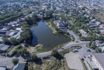 Фотография к новости: Очистку алматинского озера Карасу закончат к концу сентября