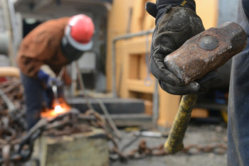 Фотография к новости: До 28 вырос список компаний, которым запретили привлекать деньги дольщиков в ВКО