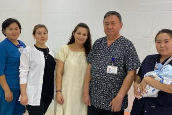 Фотография к новости: В Казахстане женщина родила через три дня после трансплантации печени