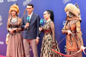 Фотография к новости: Красная дорожка и сюрприз от министра: как прошёл первый день возрождённого "Азия Дауысы 2023"